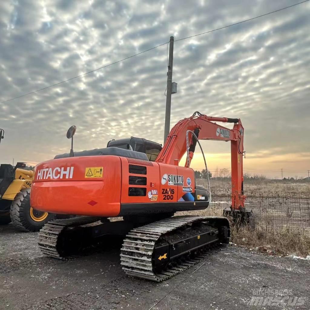 Hitachi ZX 200 Bandgrävare