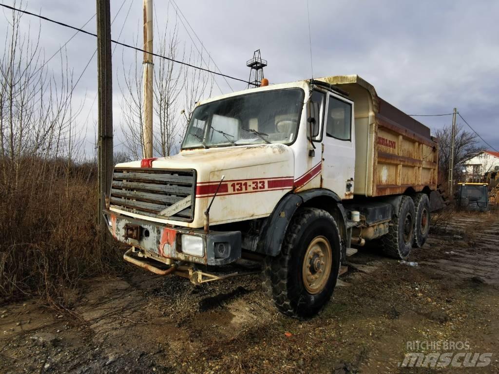 Perlini 131-33 Gruvtruck