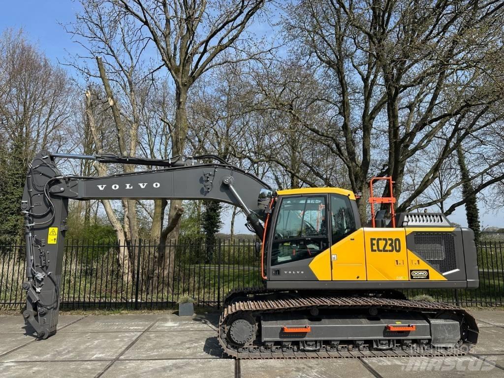 Volvo EC 230FL Bandgrävare