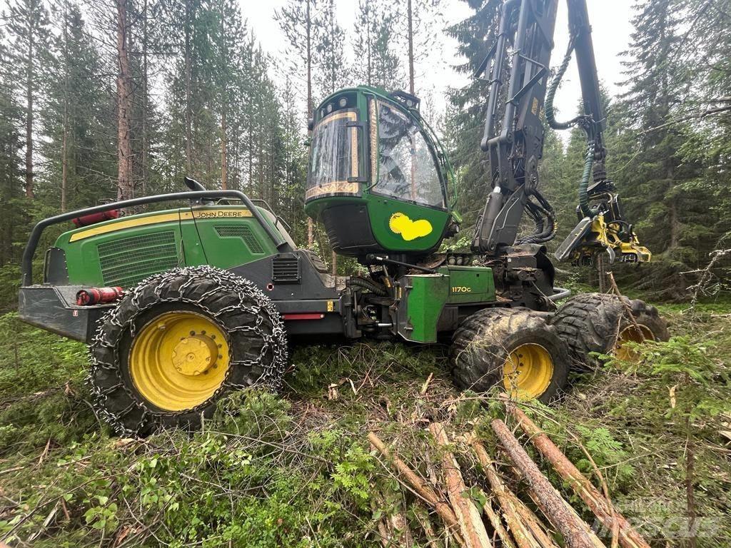John Deere 1170 G Skördare