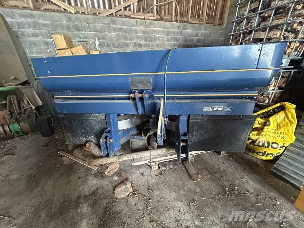 Bogballe M2 Base Mineralgödselspridare
