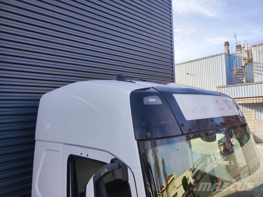 Volvo L2 H2 Hytter och interiör