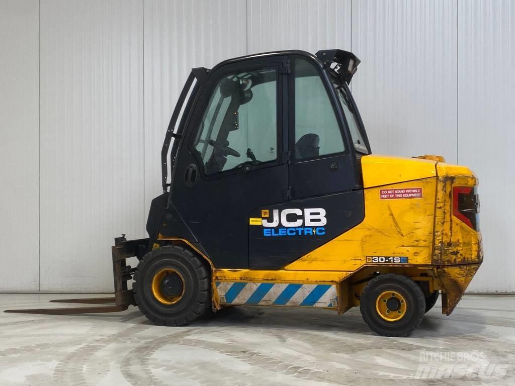 JCB TLT30-19E Elmotviktstruckar