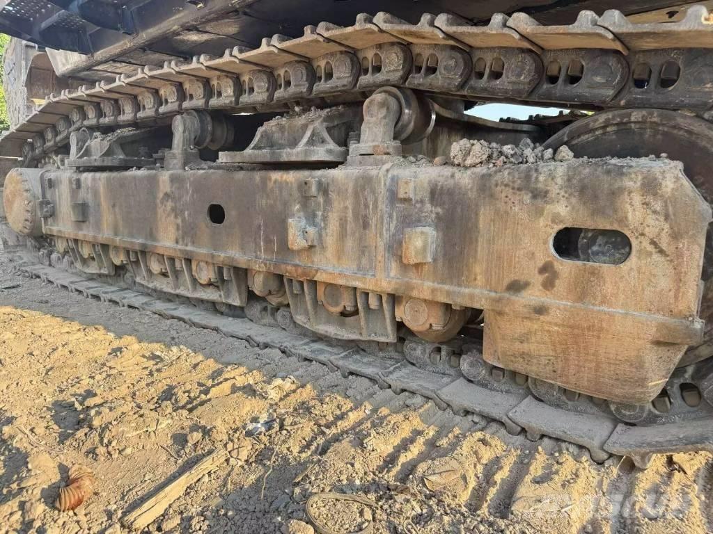 Hitachi ZX690LCH-5A Bandgrävare