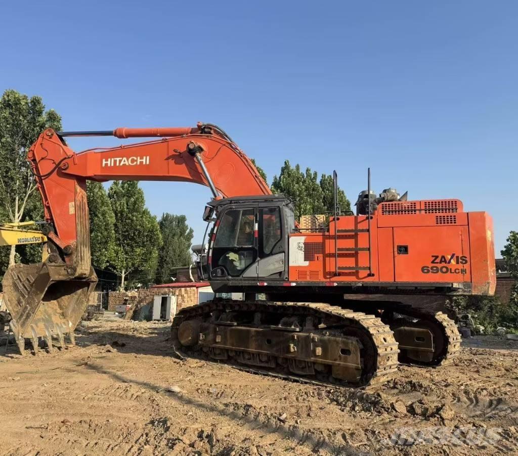 Hitachi ZX690LCH-5A Bandgrävare