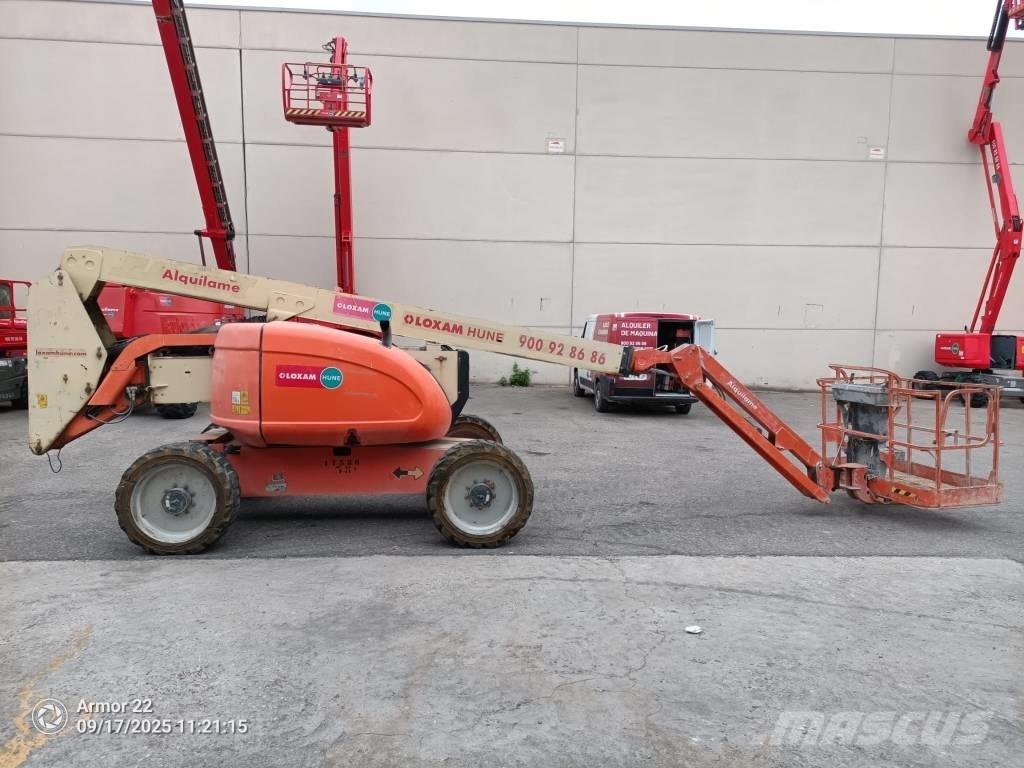 JLG 600 AJ Bomliftar