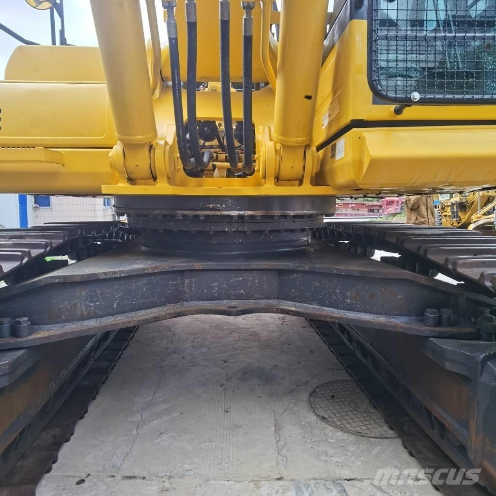Komatsu PC 450-8 Bandgrävare