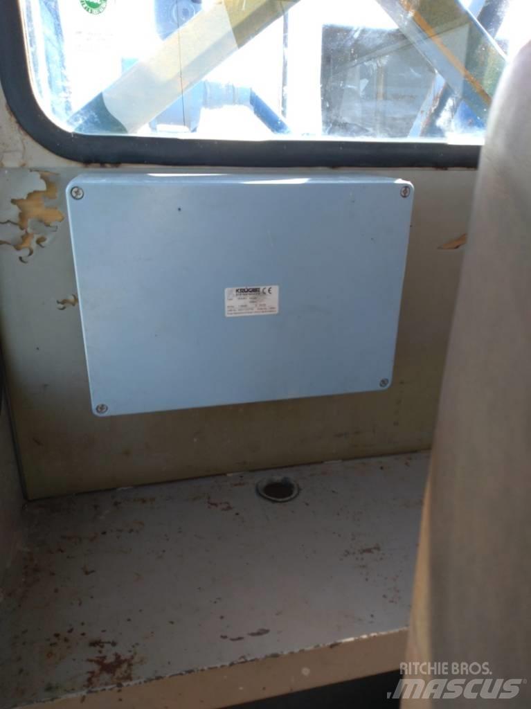Hitachi KH 150-3 Grävmaskiner med släpskopa