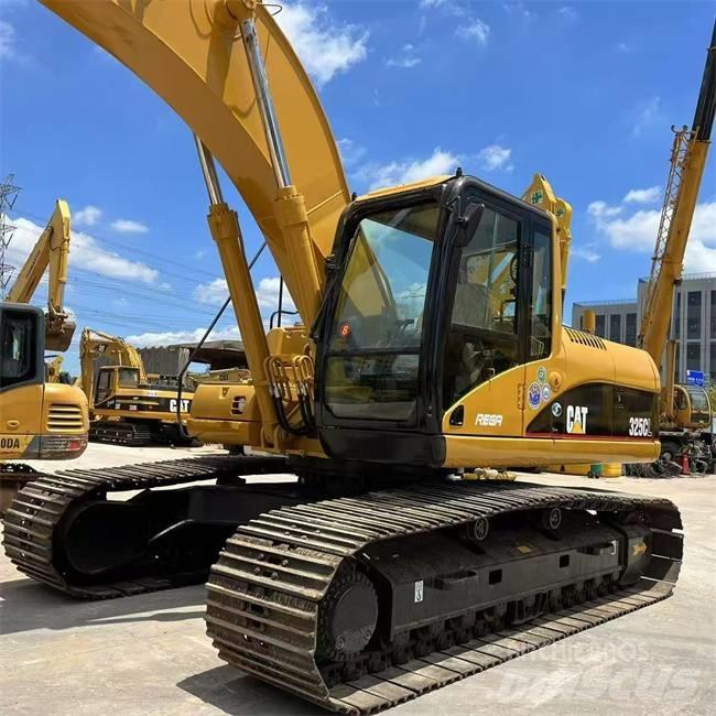 CAT 325 CL Bandgrävare