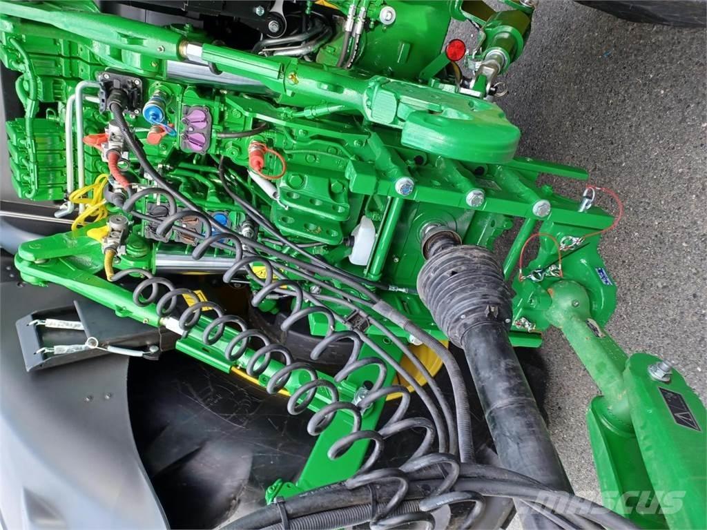 John Deere C441R Rundbalspressar