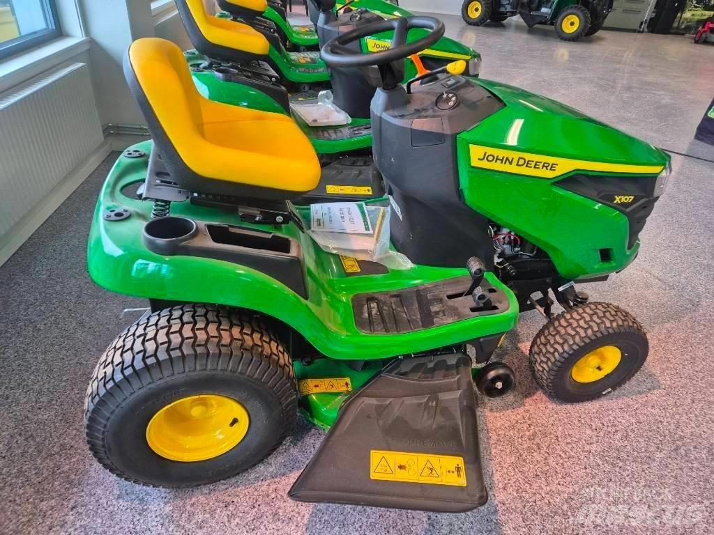 John Deere X 107 Åkgräsklippare