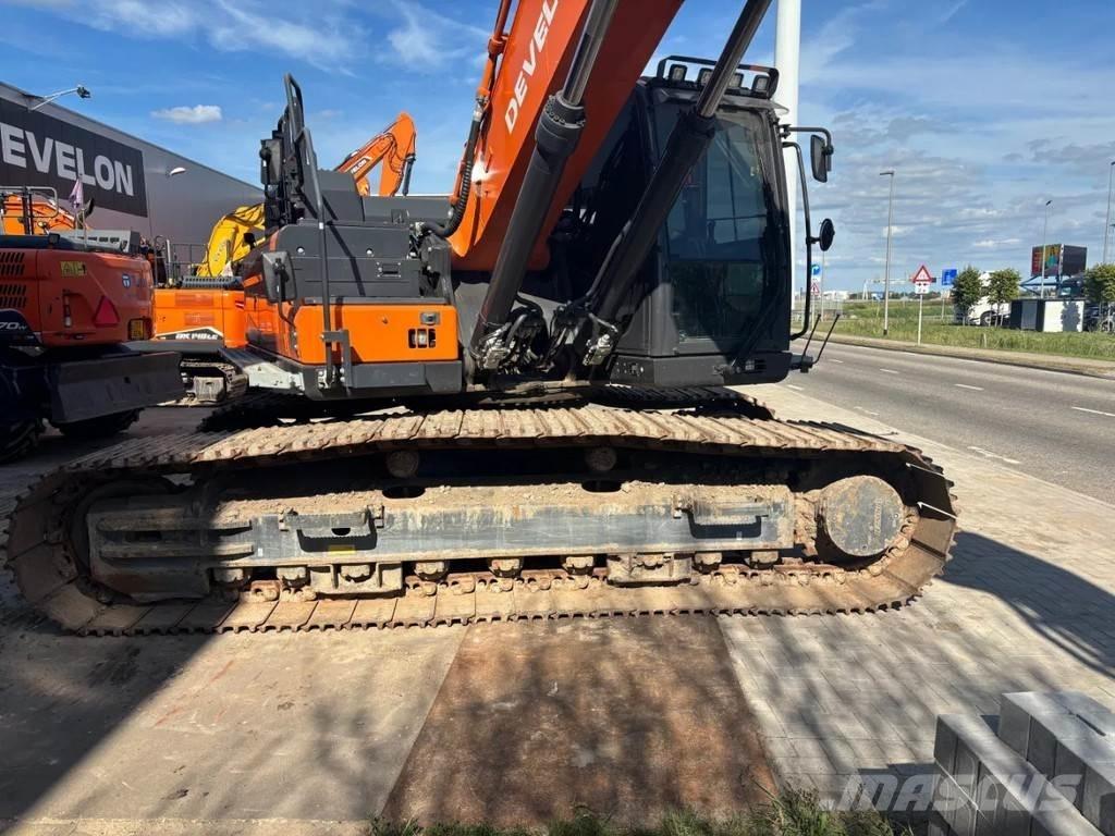 Develon DX300LC-7K Bandgrävare