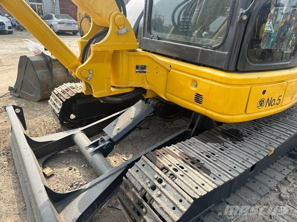 Komatsu PC 40 Minigrävare < 7t