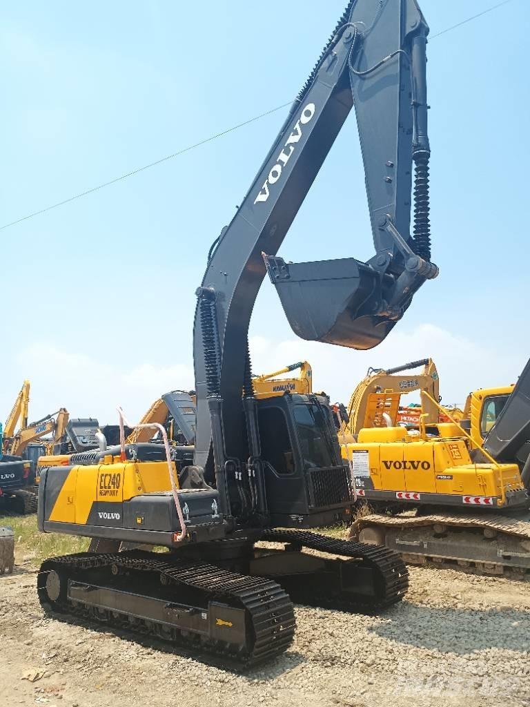 Volvo EC 240 Bandgrävare