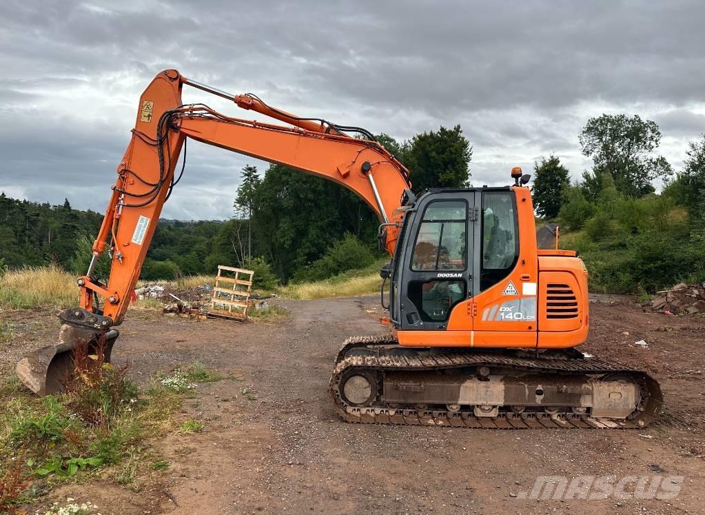 Doosan DX 140 LCR-3 Bandgrävare