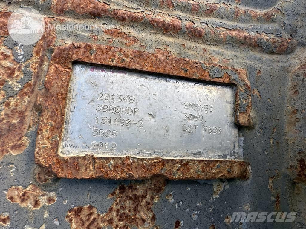 CAT 374 F L Bandgrävare