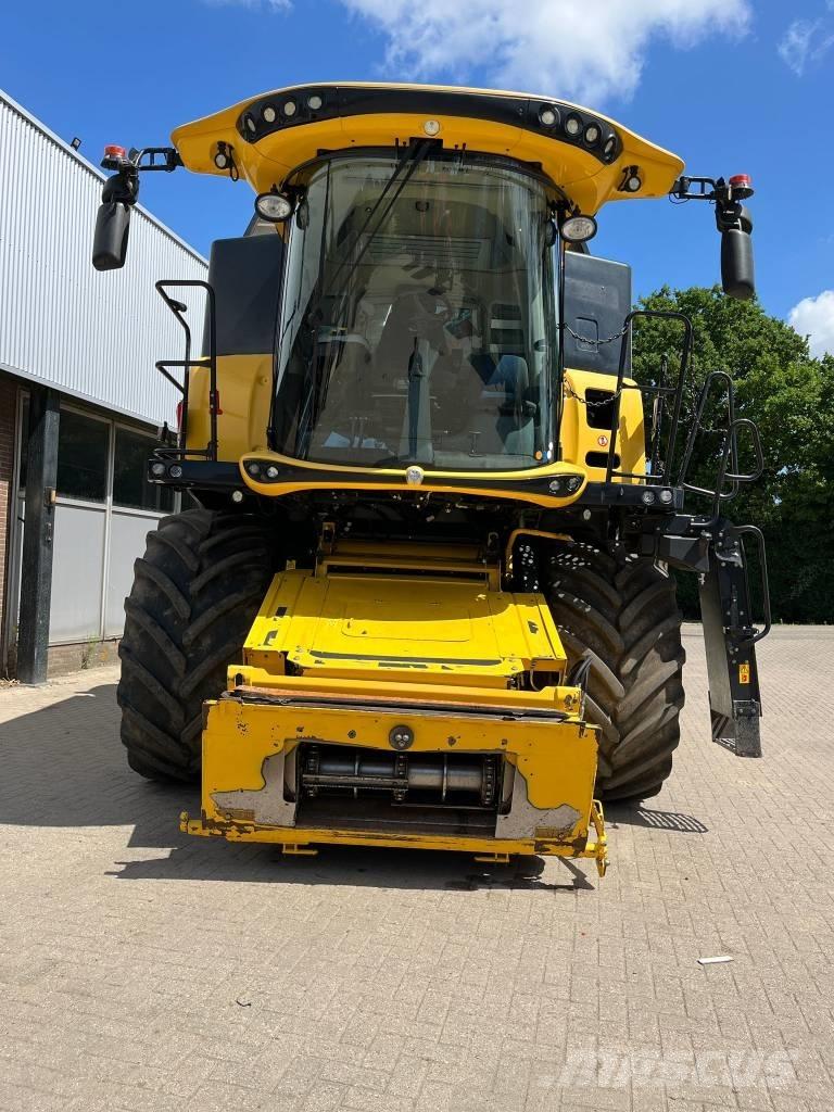 New Holland CR 8.80 Skördetröskor