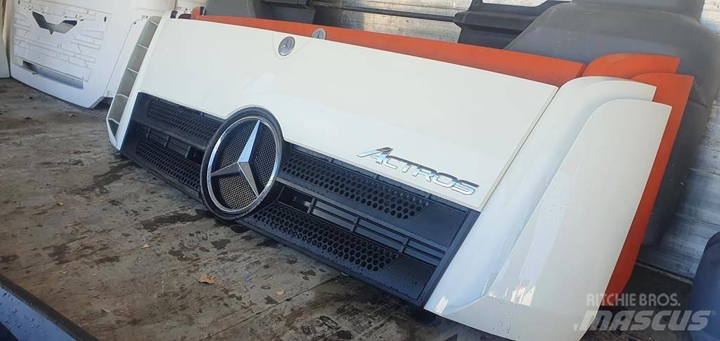 Mercedes-Benz Actros Hytter och interiör