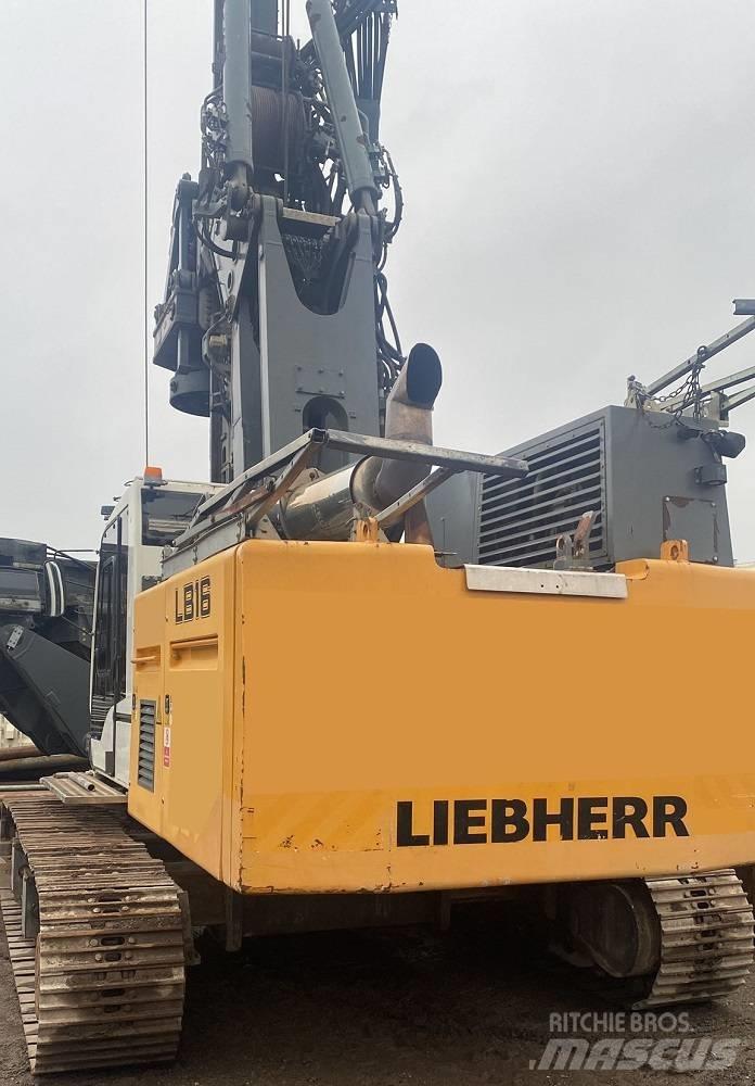 Liebherr LB 16 Pålningsriggar