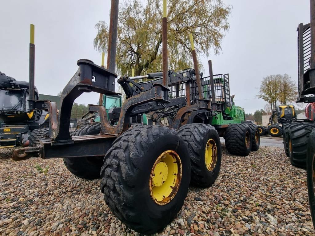 John Deere 1910 G Skotare