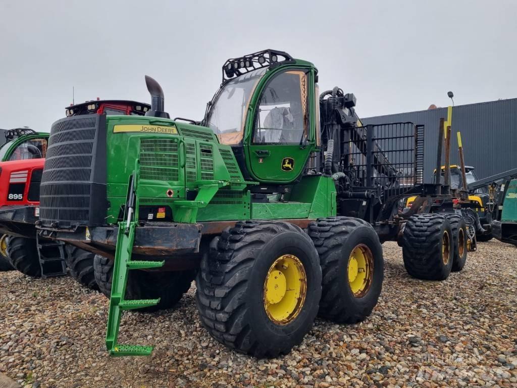 John Deere 1910 G Skotare