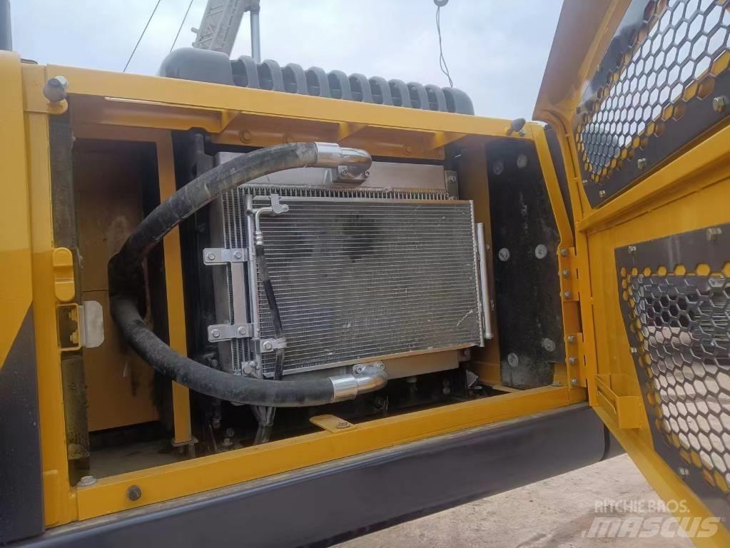 Volvo EC 240 DL Bandgrävare