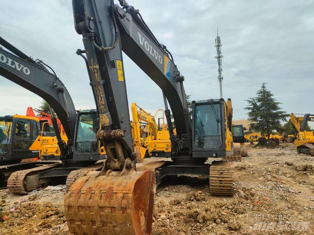 Volvo EC220D Bandgrävare