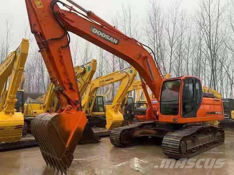 Doosan DX300LC Bandgrävare