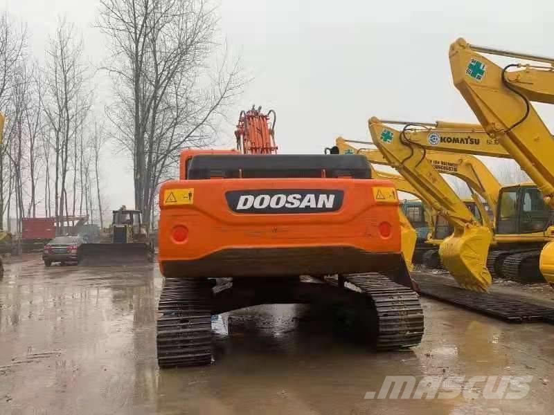 Doosan DX300LC Bandgrävare