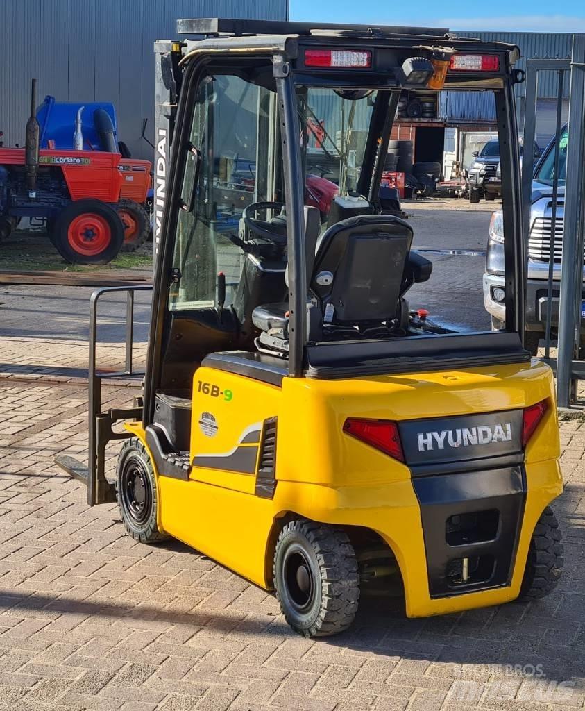 Hyundai 16 B-9 Elmotviktstruckar