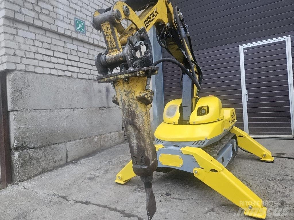Brokk 100 Rivningsgrävare