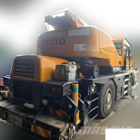 Kato KR 25 H V-3 Terrängkranar (Grov terräng)