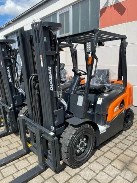 Doosan D30NXP Dieselmotviktstruckar