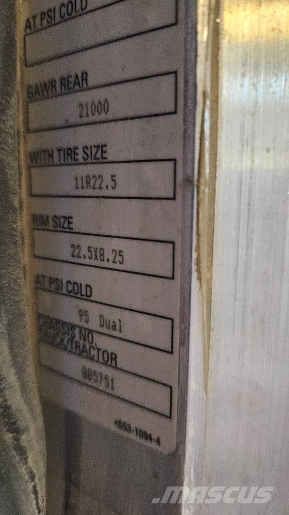 Peterbilt PB335 Tankbilar