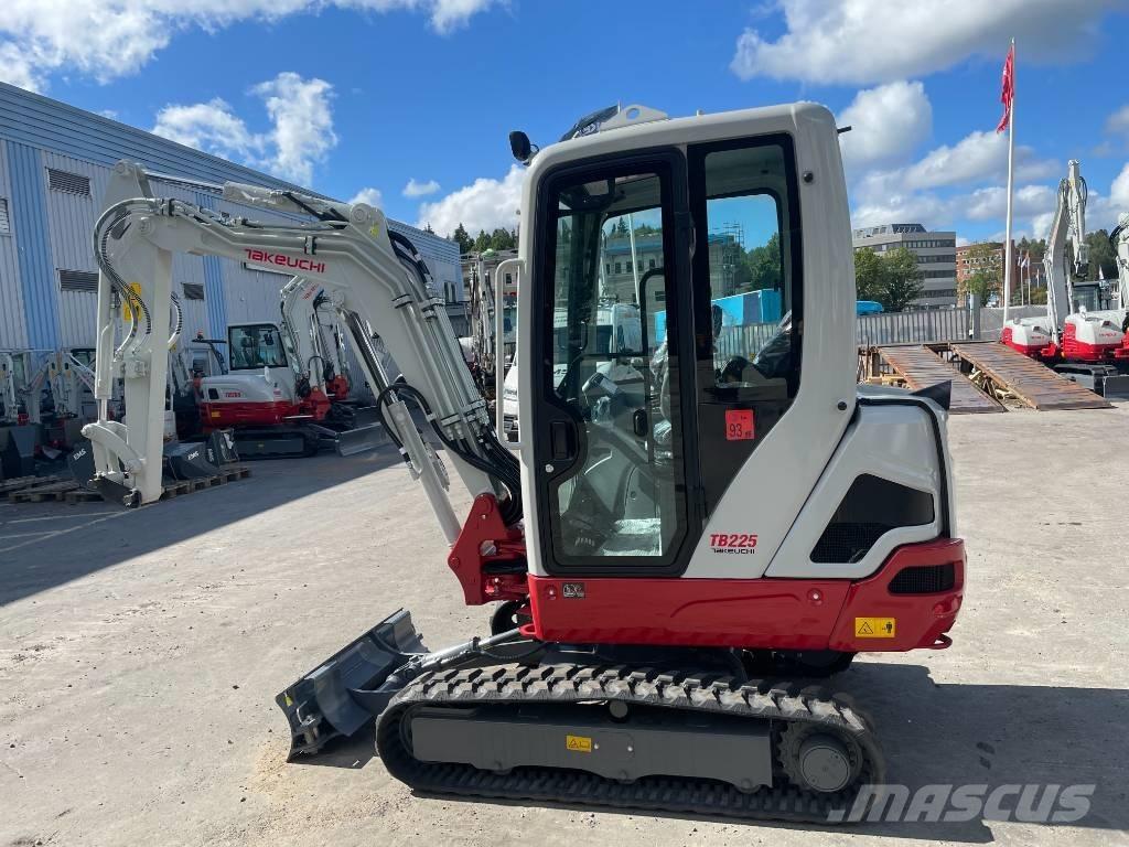 Takeuchi TB 225 Minigrävare < 7t