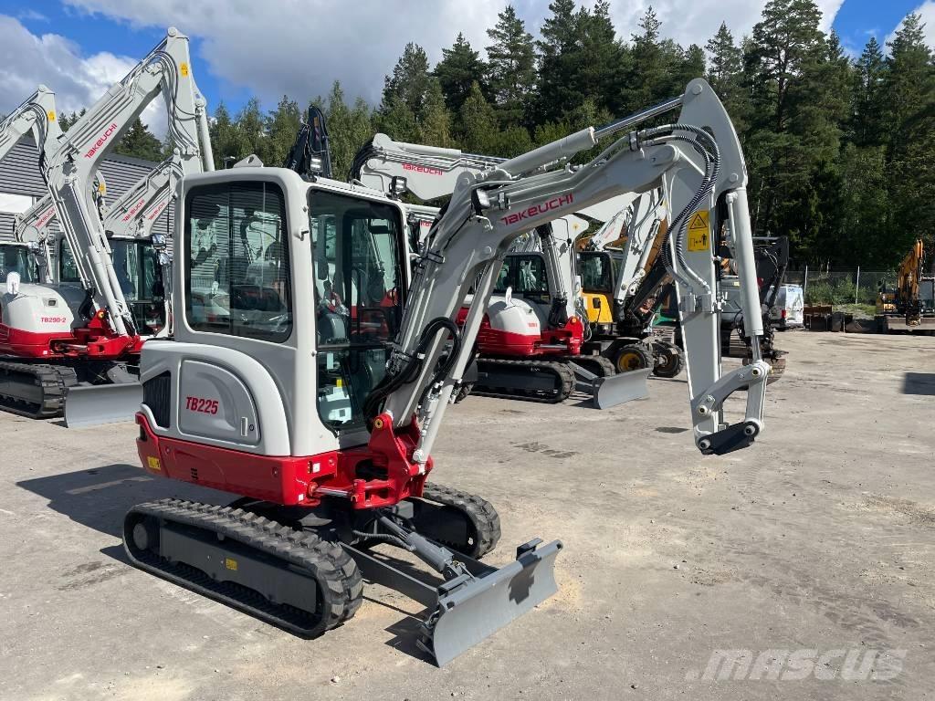 Takeuchi TB 225 Minigrävare < 7t