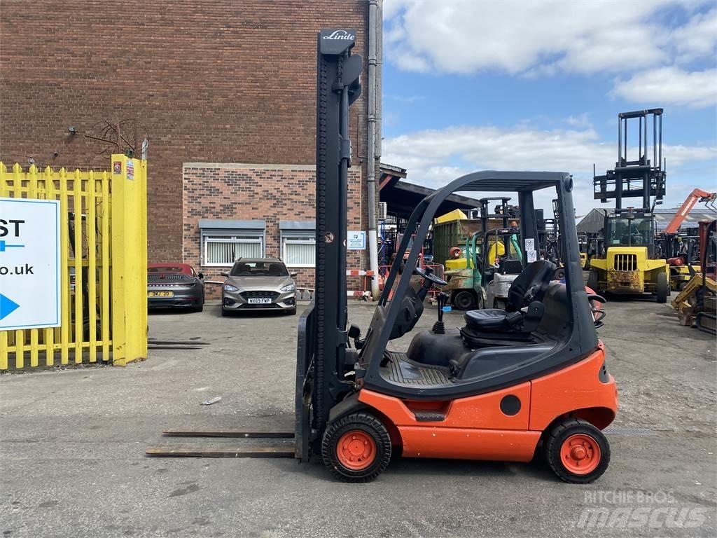 Linde H16T-03 Gasolmotviktstruckar