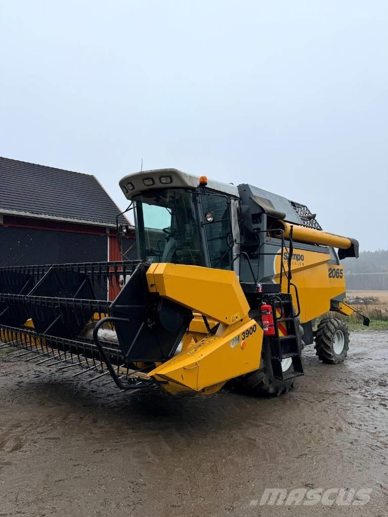 Sampo-Rosenlew 2065 Skördetröskor