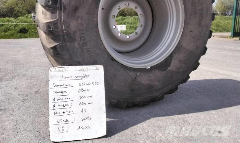 Alliance 800/60R32 Däck, hjul och fälgar