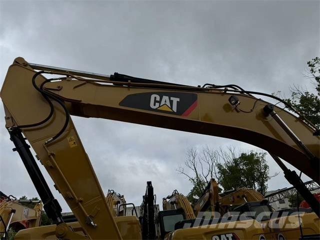 CAT 320 D2L Bandgrävare
