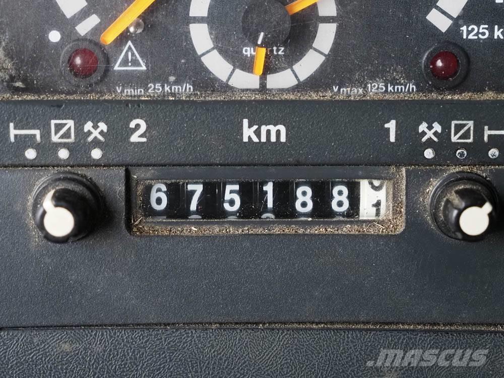 Scania 94 D 260 Flakbilar