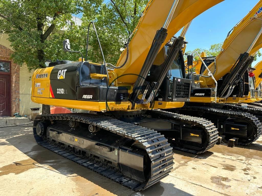 CAT 329 D L Bandgrävare