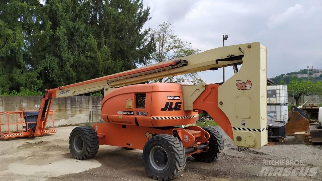 JLG 800 AJ Bomliftar