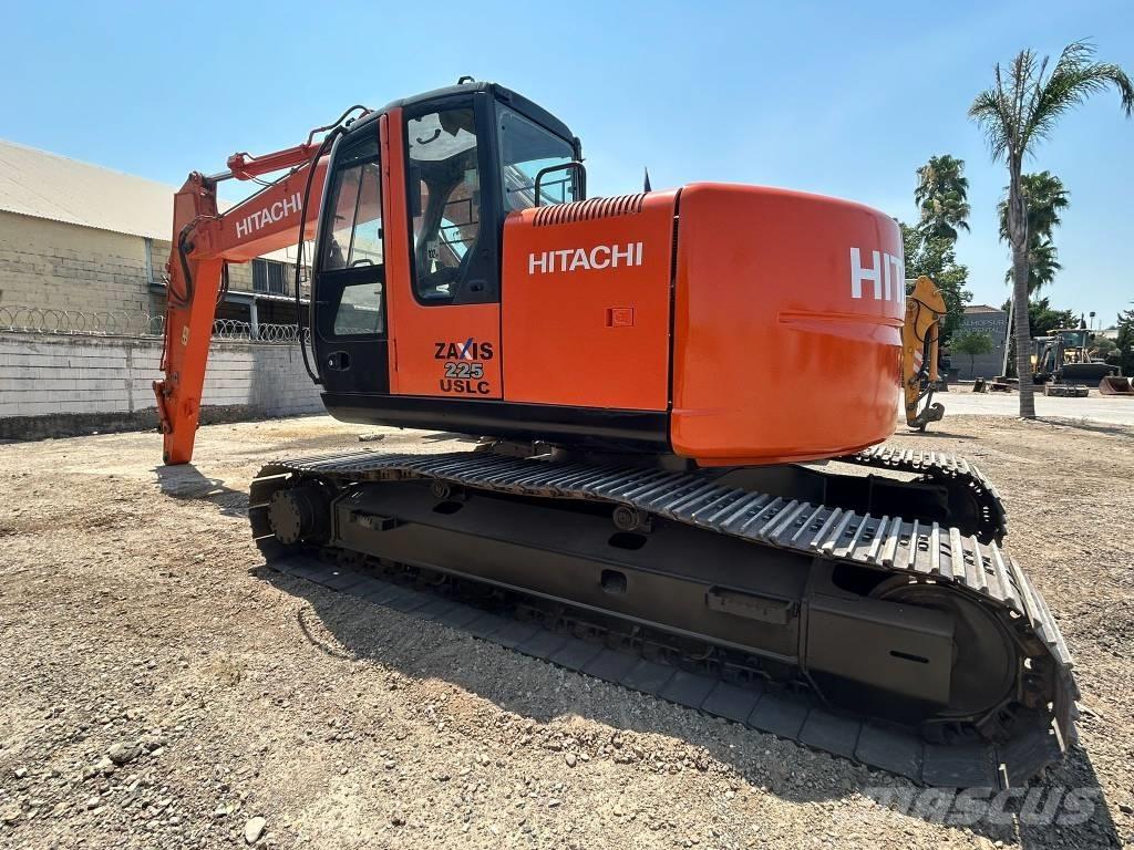 Hitachi ZX 225 Bandgrävare