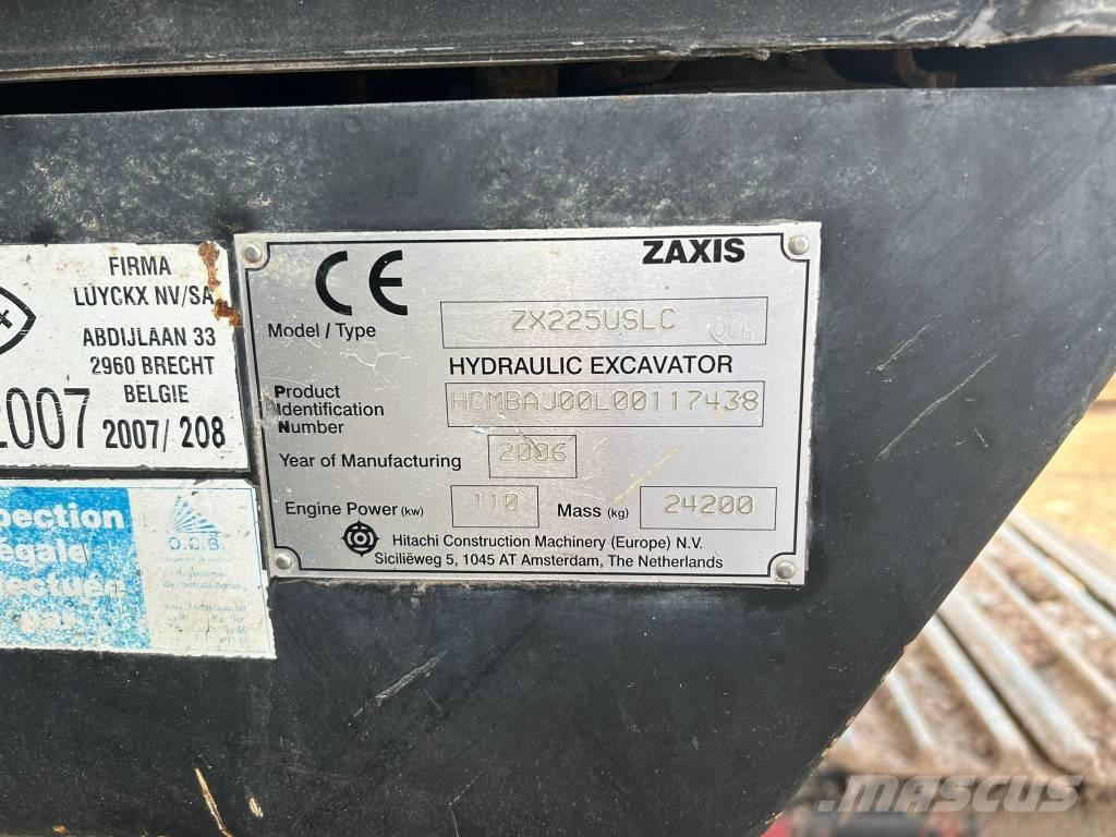 Hitachi ZX 225 Bandgrävare