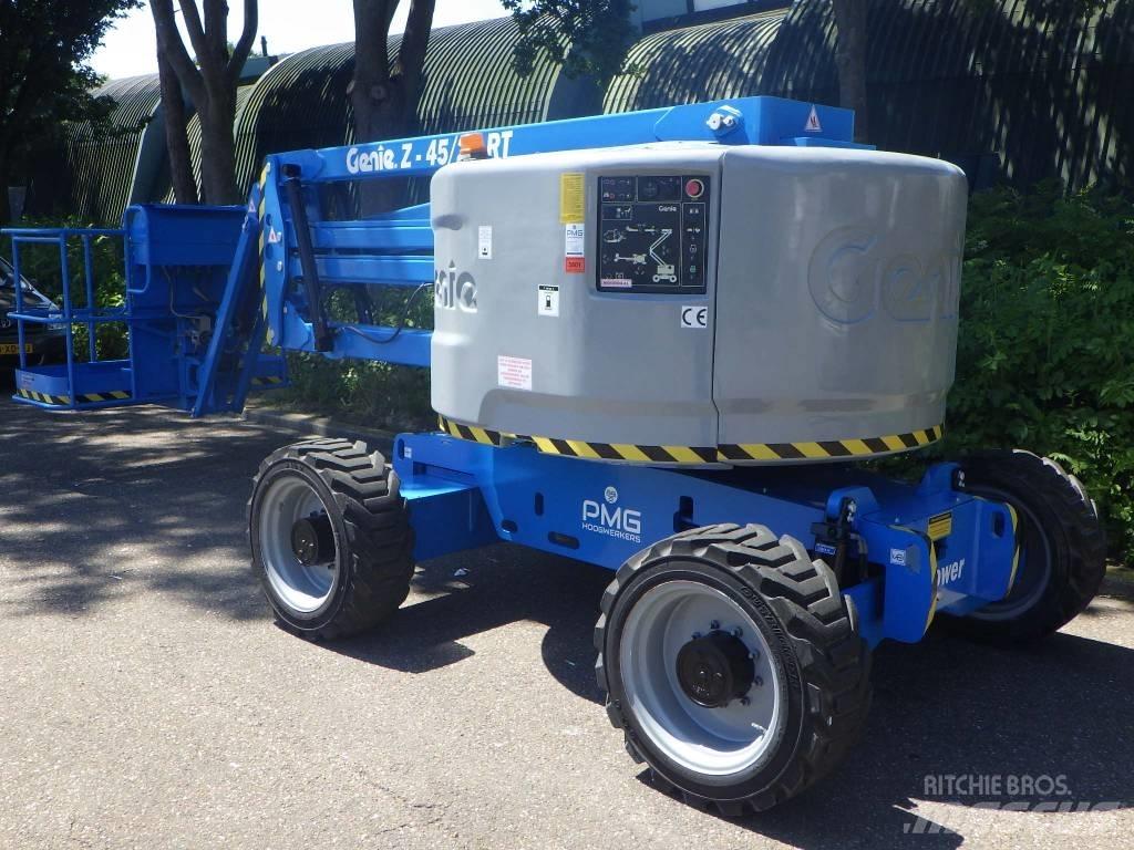 Genie Z45/25JRT Bomliftar