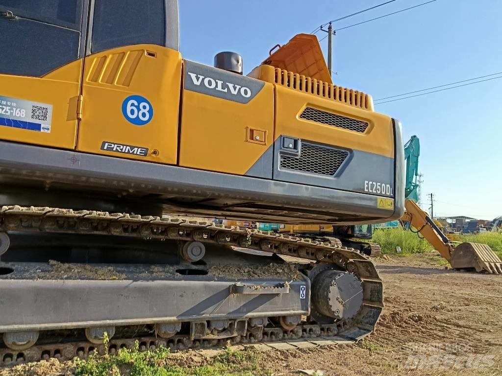 Volvo EC 250 Bandgrävare