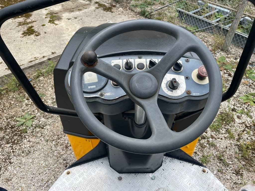 Bomag BW 120 AD-4 Tvåvalsvältar