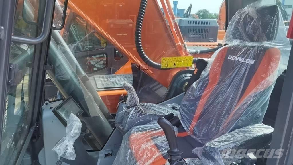 Develon DX 360LCA-7B Bandgrävare