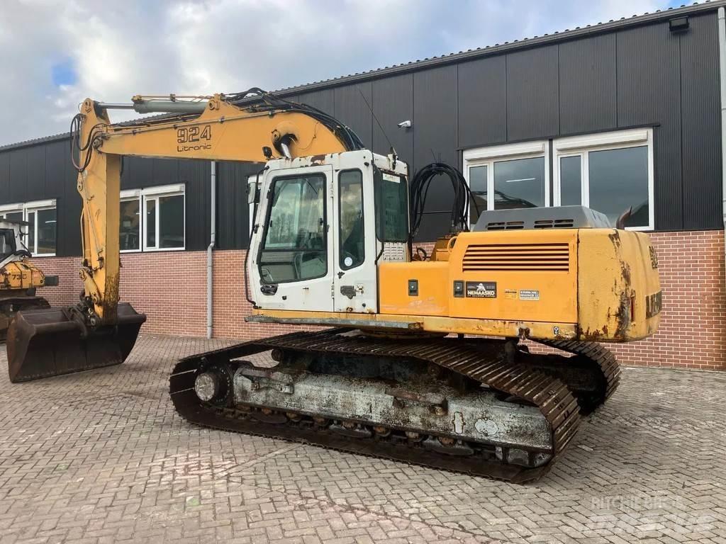 Liebherr 924 Bandgrävare